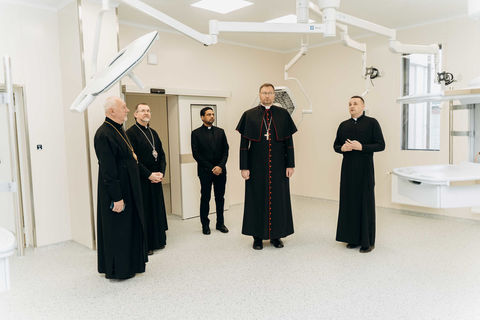 Апостольський Нунцій в Україні та Апостольський екзарх УГКЦ у Німеччині та Скандинавії відвідали Клініку святого Луки
