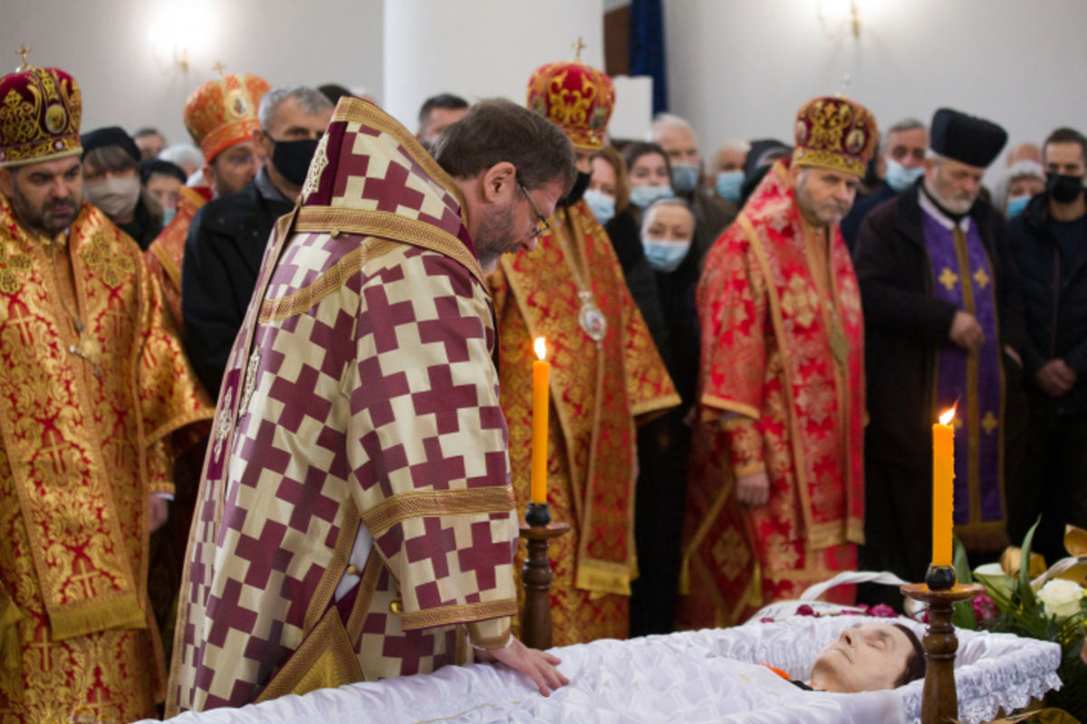 Блаженніший Святослав на похороні своєї мами Віри: «Хочу, щоб мій біль перетворився на проповідь християнської віри у воскреслого Христа»
