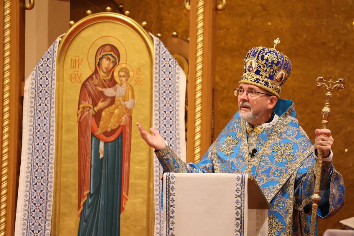 «Ми очима віри знаємо і бачимо присутність Богородиці в житті нашого народу», — єпископ Богдан Дзюрах