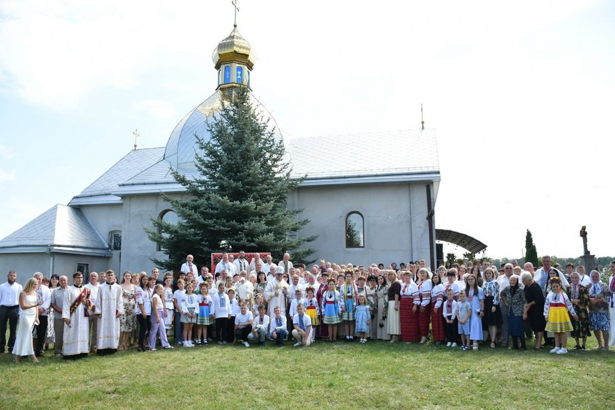 На Тернопільщині урочисто відзначили 225-річчя храму та 325-річчя парафії