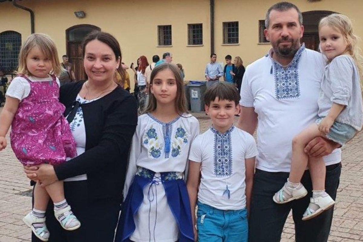 Українська сім’я на молитві з Папою за мир: Ми — частина Церкви як спільноти