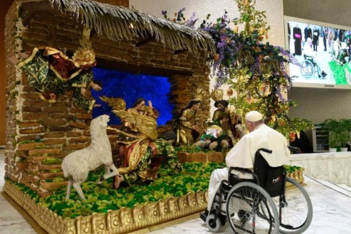 Папа: відкривати справжнє багатство Різдва