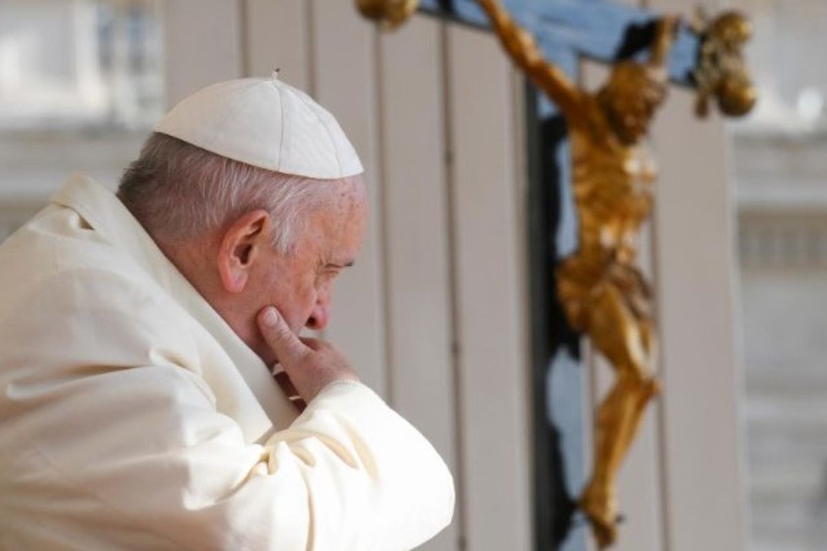 Папа Франциск: триваймо в близькості та молитві за багатостраждальну Україну