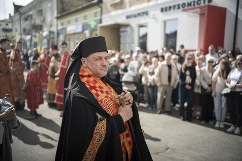 «Більшу ласку благословити має той, хто більше перетерпів»: владика Богдан Манишин про військових капеланів і капеланство