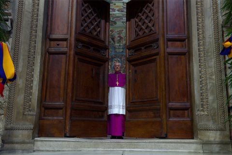 «Extra omnes!». В Сикстинській каплиці розпочався Конклав