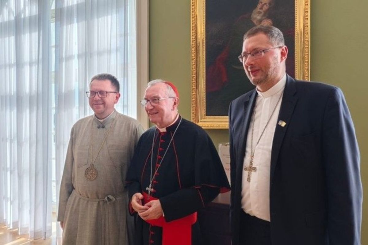 Кардинал Паролін у Львові та Одесі молився за справедливий мир і провів низку зустрічей