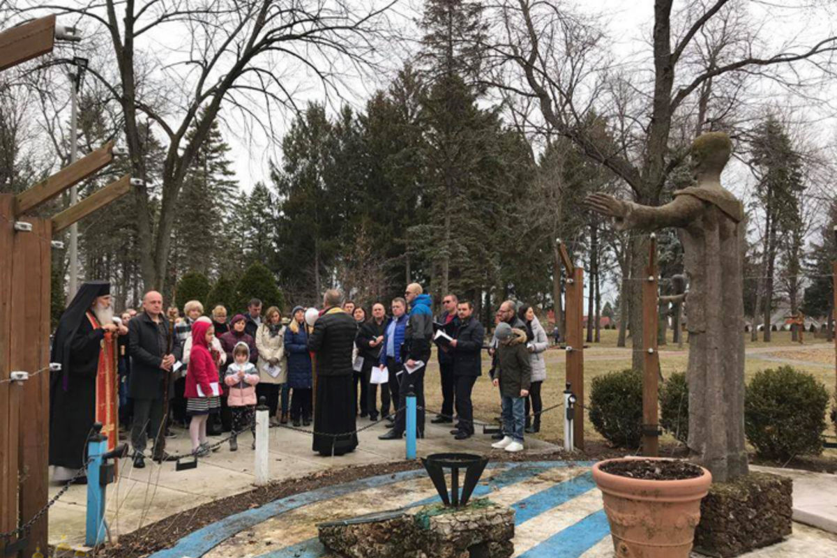 У Манстері (США) відбулася Великопісна єпархіальна Хресна дорога Чиказької єпархії, присвячена молитві за мир в Україні