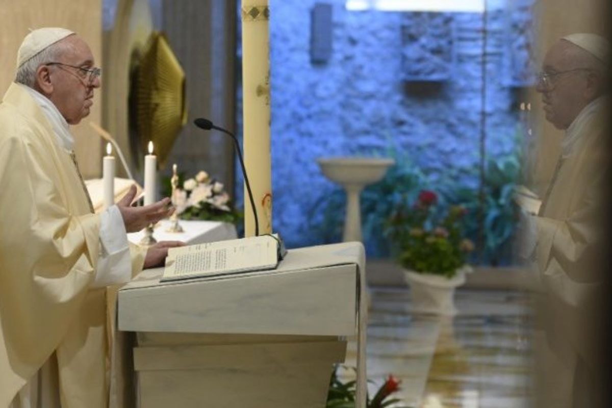 Папа Франциск: нехай же в сім’ях зростає любов