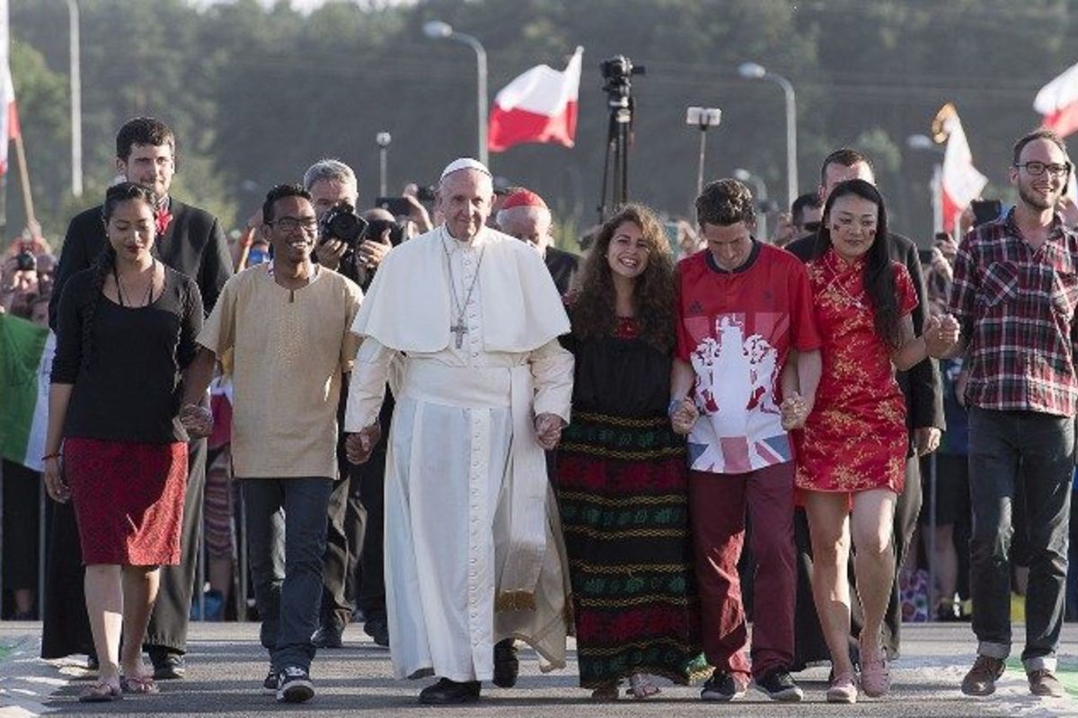 Папа Франциск: З молоддю можемо здійснити мрію про братерський світ