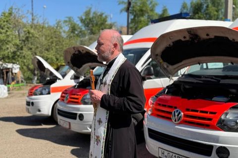 До Харкова прибули карети швидкої допомоги, закуплені парафією УГКЦ з Ганновера