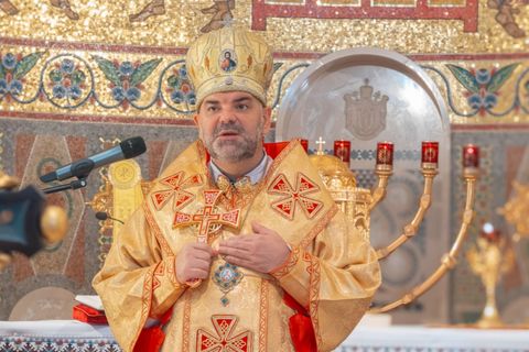 «Через Хрест прийшла надія, і через Хрест ми отримали життя», — єпископ Григорій Комар