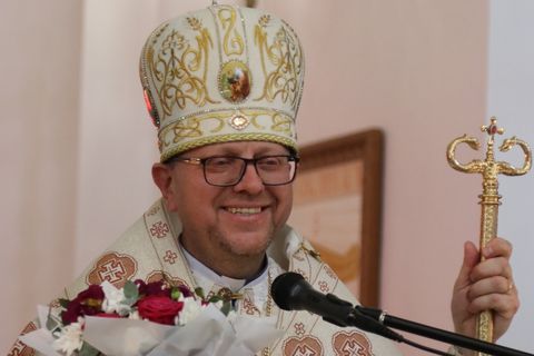 «Святі — це не досконалі, а ті, хто не бояться бути людьми», — владика Володимир Груца