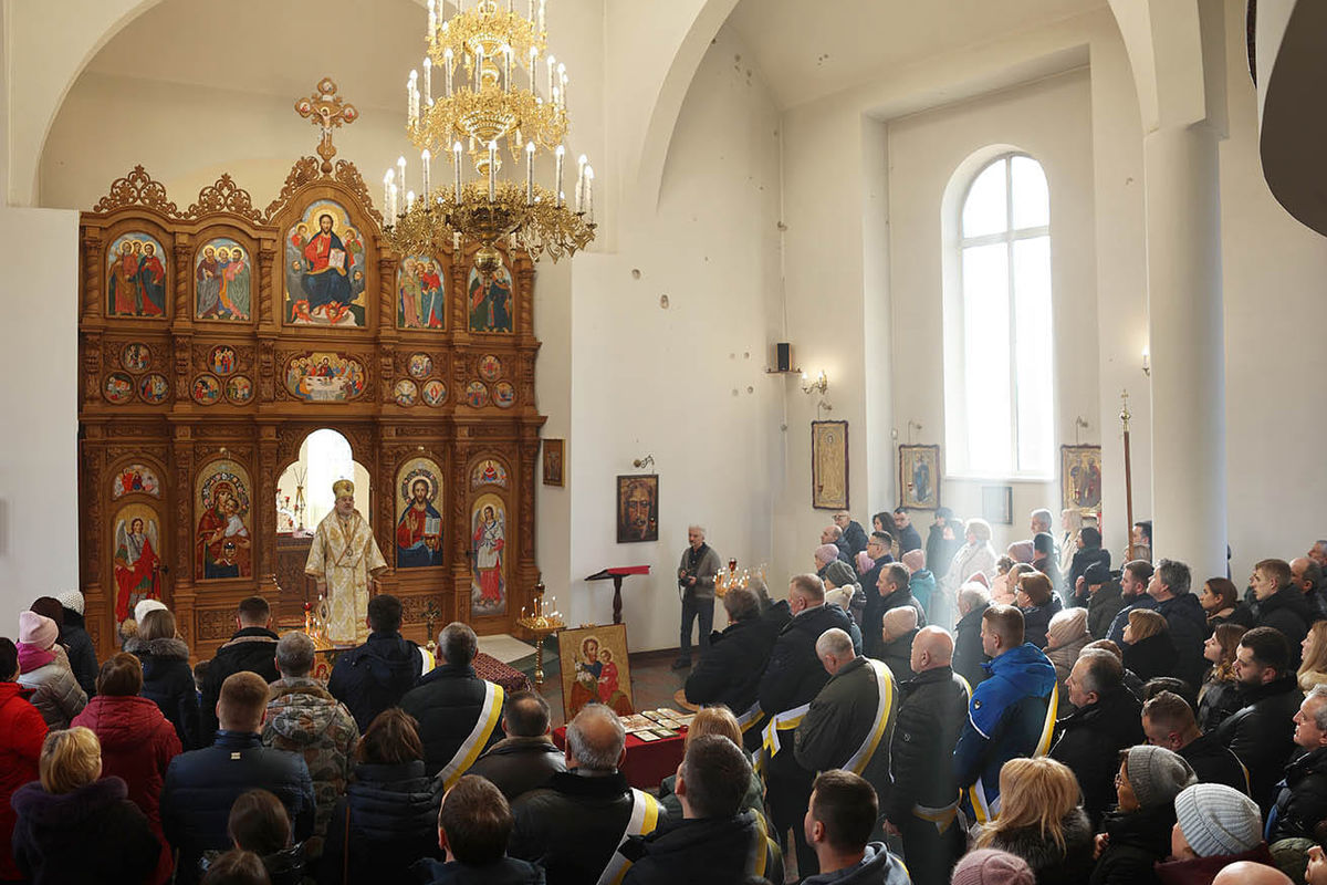 Владика Йосиф Мілян із душпастирським візитом відвідав греко-католиків Ірпеня