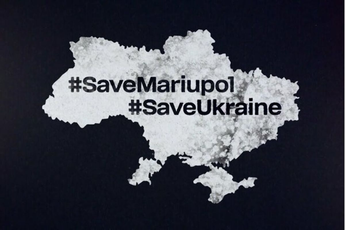 «Плачу, коли думаю про страждання України»: Папа закликав відкрити гуманітарні коридори з «Азовсталі»