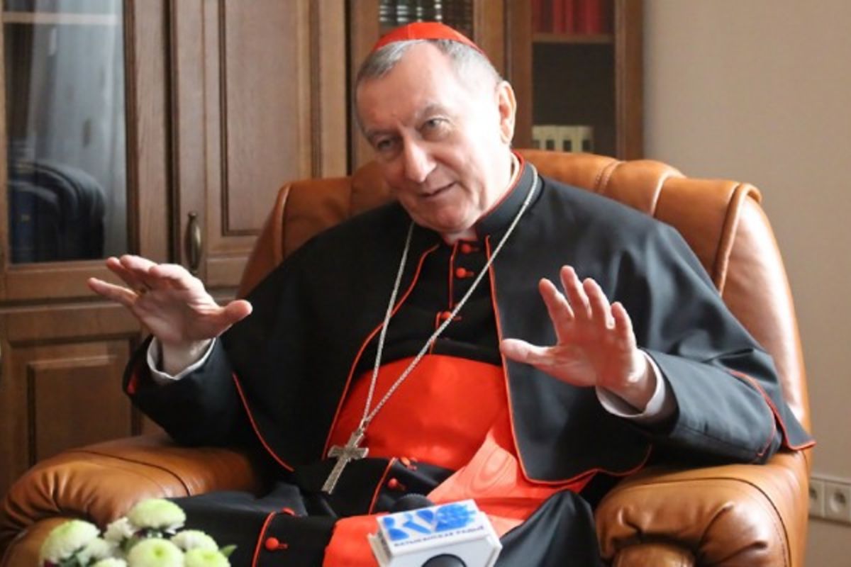 Кардинал Паролін: Папа шукає способу закінчити війну в Україні