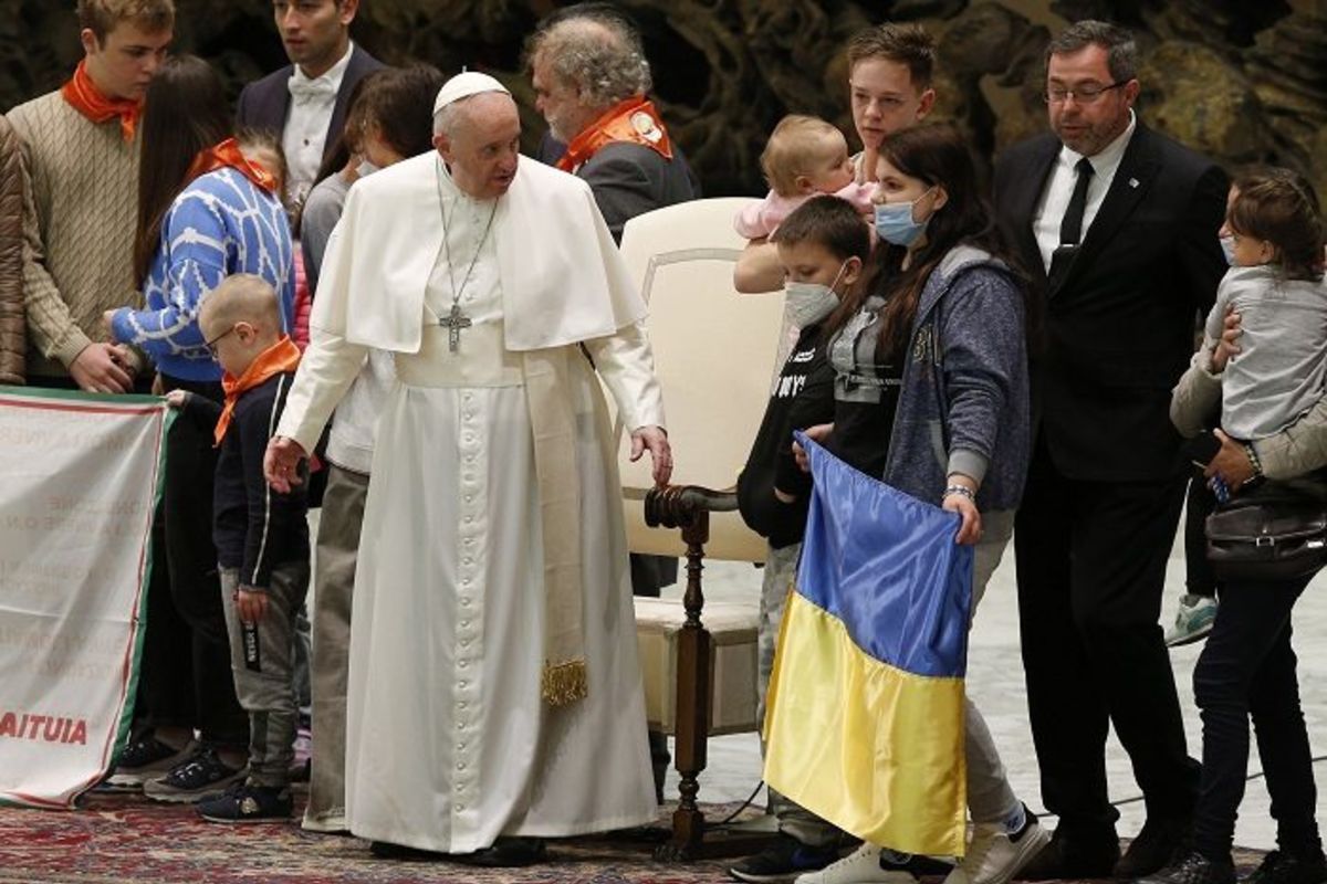 Папа — біженкам із Маріуполя: «Я роблю все можливе для України»