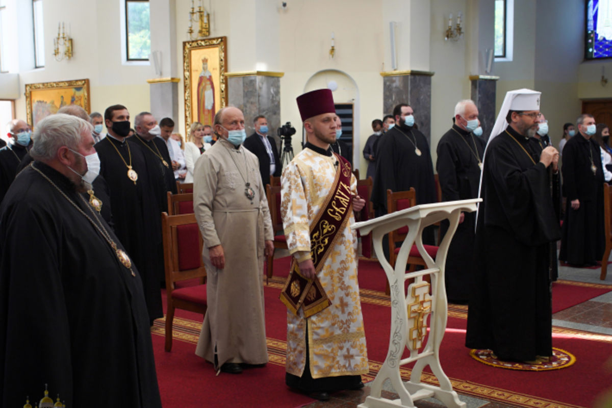 Глава УГКЦ з Синодом Єпископів помолилися у Зарваниці за людей, які втратили роботу під час пандемії