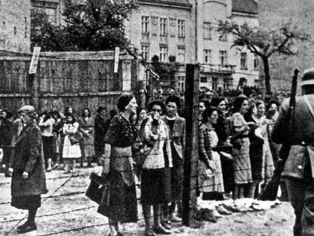 Облава на єврейських жінок, 1942 рік