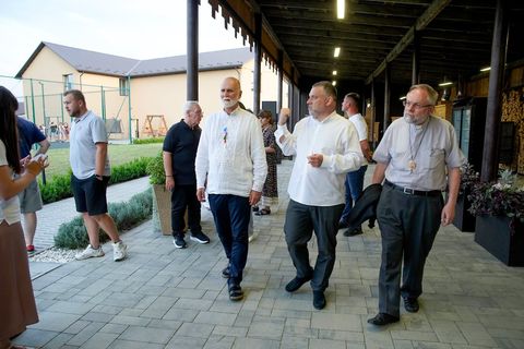 Митрополит Борис Ґудзяк розпочав візит солідарності до єпархій УГКЦ в Україні