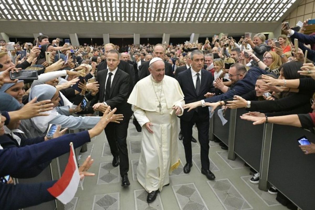 Папа Франциск до університетської спільноти: відкрийте ваші серця та розум