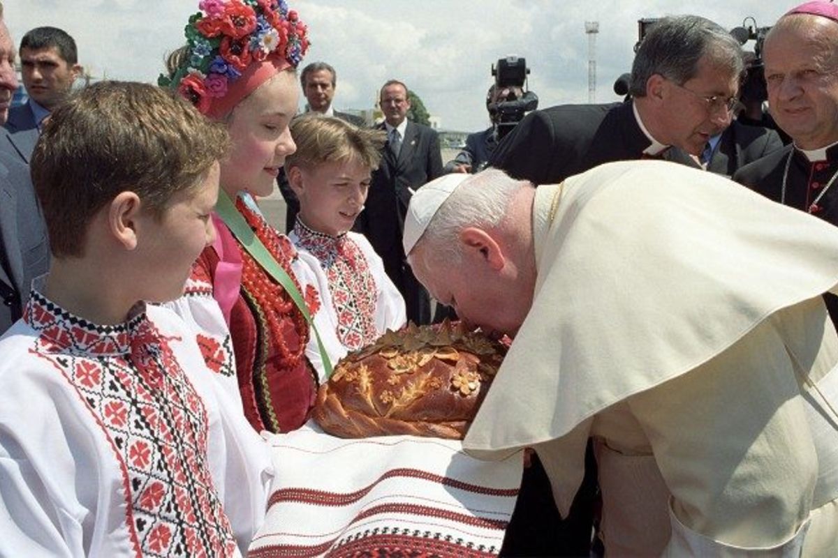 Я довго очікував цього візиту. Двадцять років тому в Україну приїхав Іван Павло ІІ