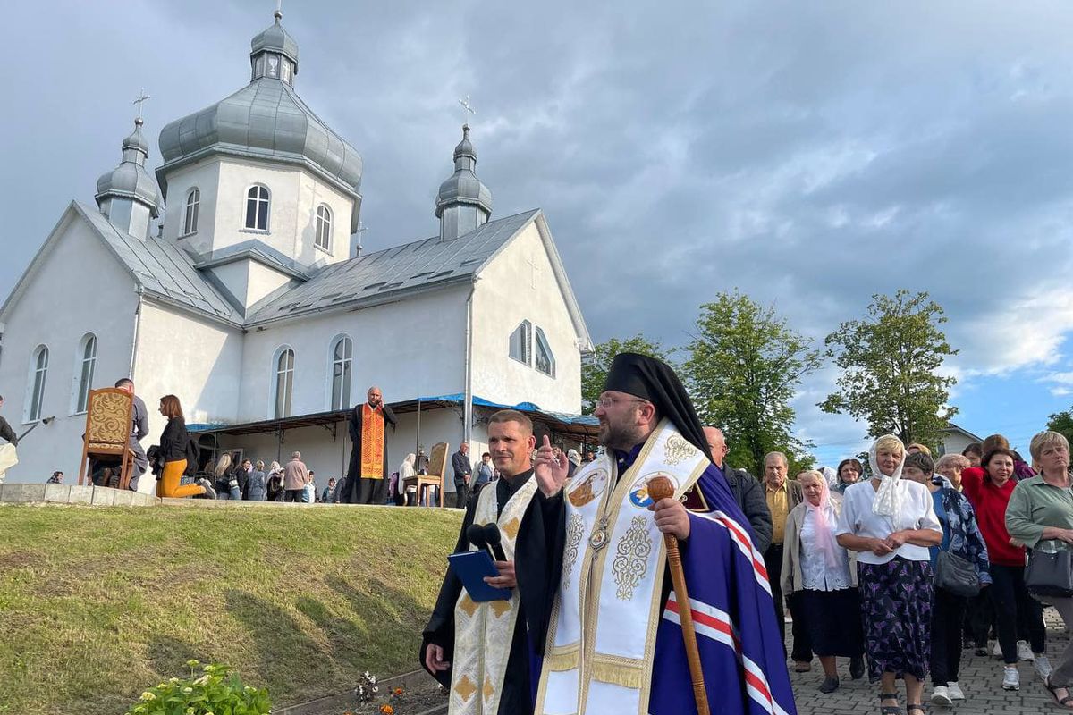 У Відпустовому центрі Симеона Лукача за участі владики Івана Кулика відбулися щомісячні молитовні чування